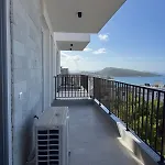 Two Bedroom Modern Seaview Appartement