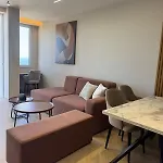 Appartement Two Bedroom Modern Seaview