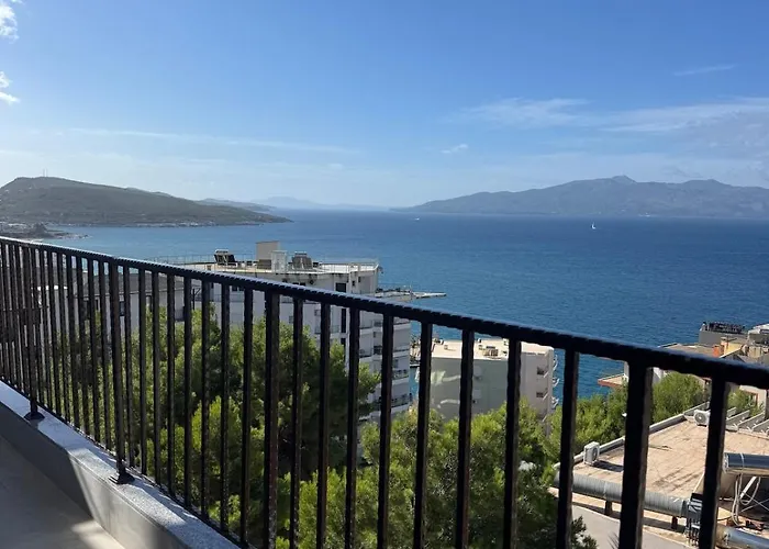 Apartment Two Bedroom Modern Seaview *
