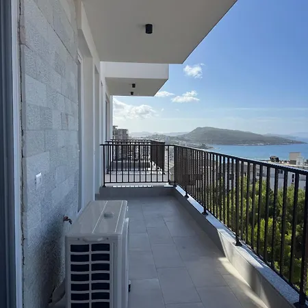 Two Bedroom Modern Seaview Appartamento