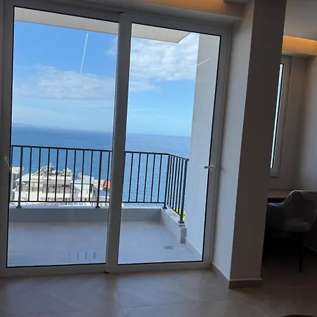 Two Bedroom Modern Seaview Sarandë